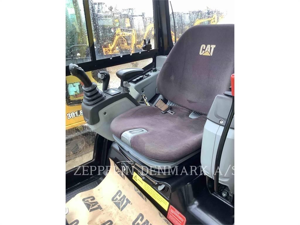 CAT 301.7D حفارات زحافة