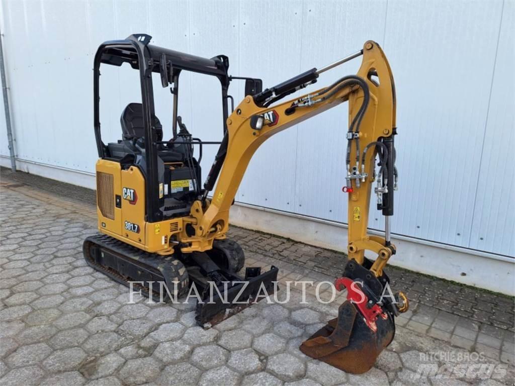 CAT 301.7D حفارات زحافة