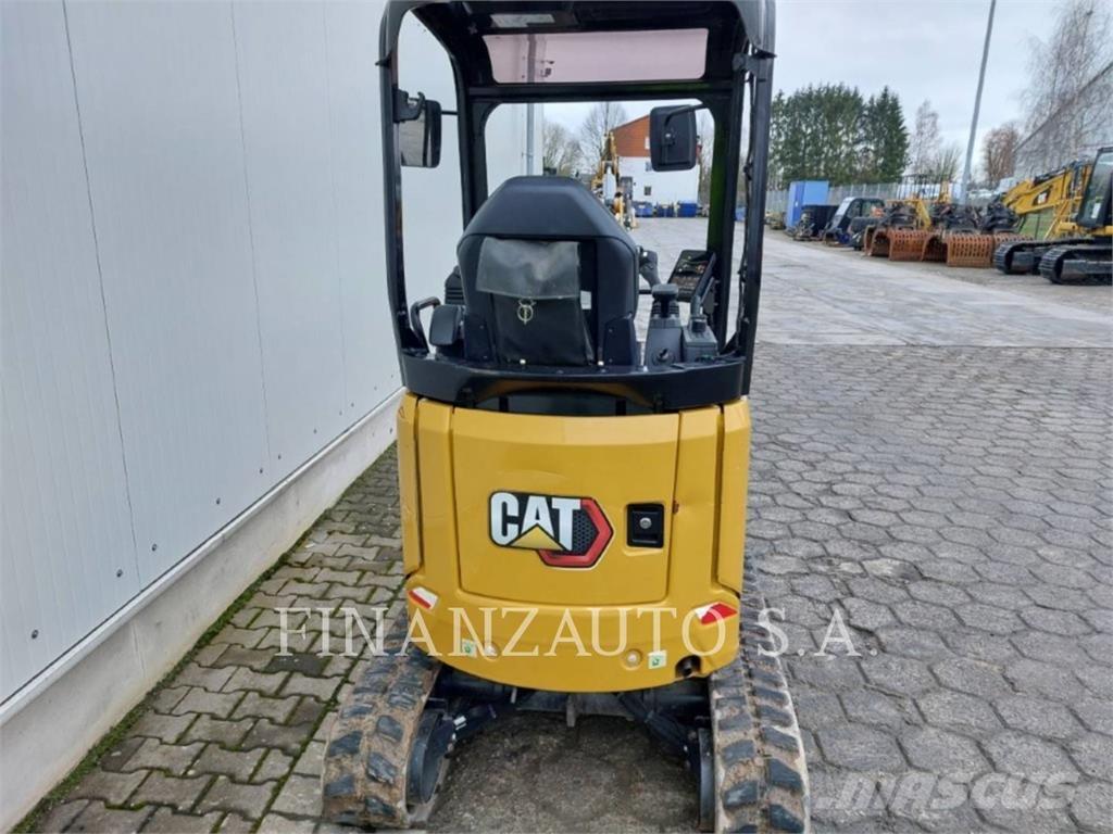CAT 301.7D حفارات زحافة