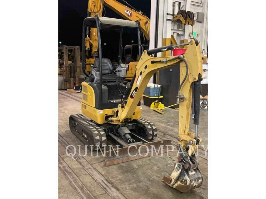 CAT 301.7D CR حفارات زحافة