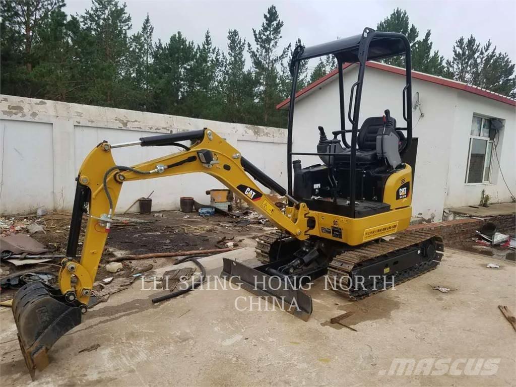 CAT 301.7DCR حفارات زحافة