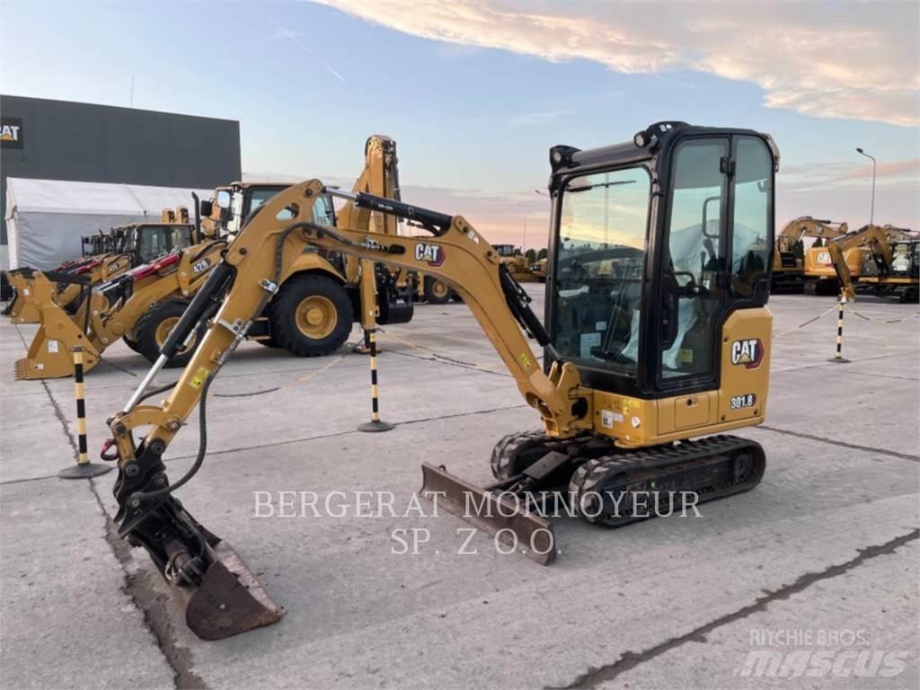 CAT 301.8 حفارات زحافة