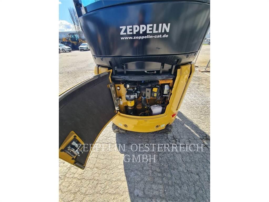 CAT 301.8-05 حفارات زحافة