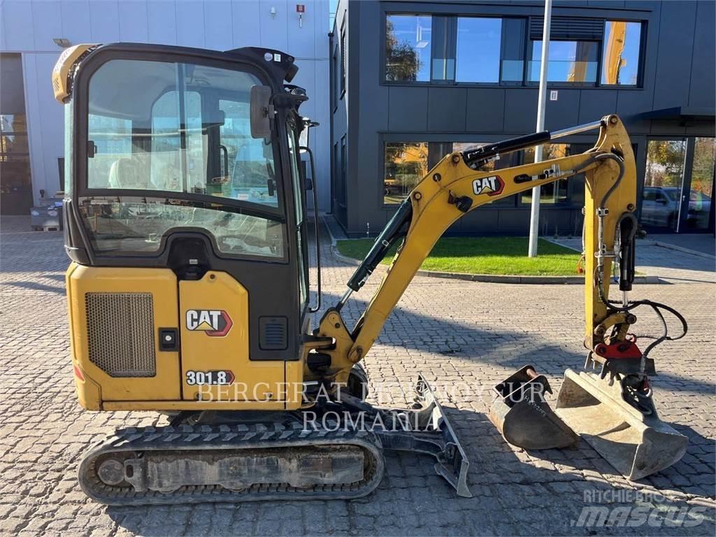CAT 301.8-05 حفارات زحافة