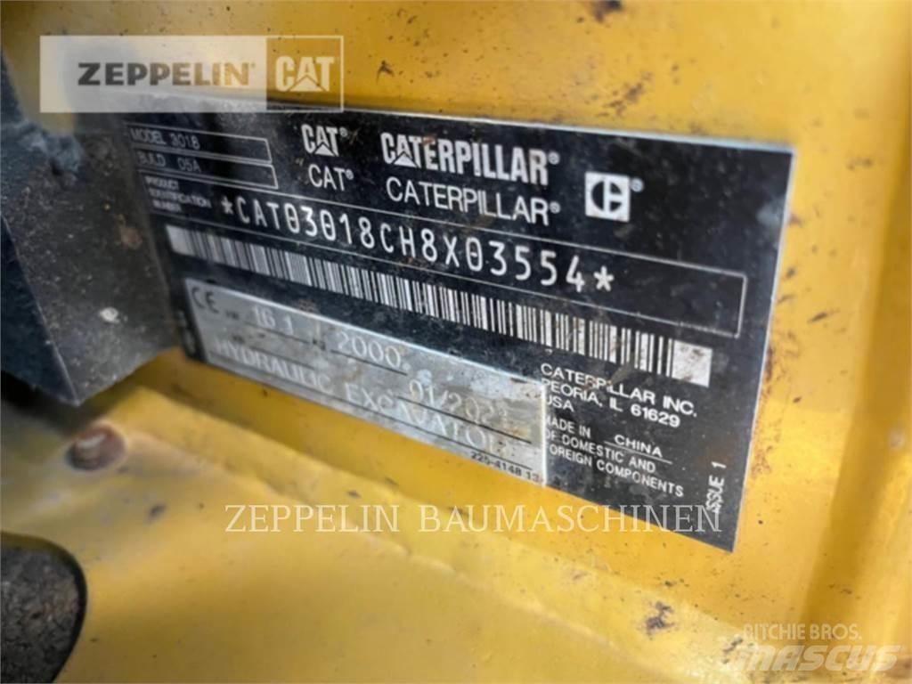 CAT 301.8-05A حفارات زحافة
