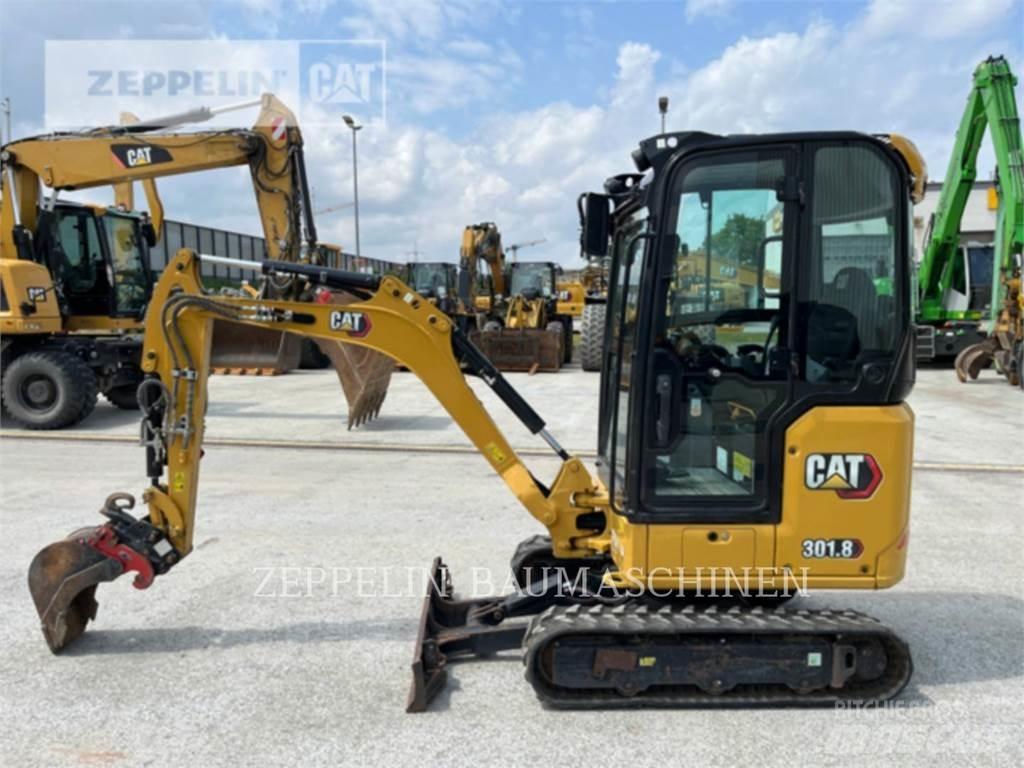 CAT 301.8-05A حفارات زحافة