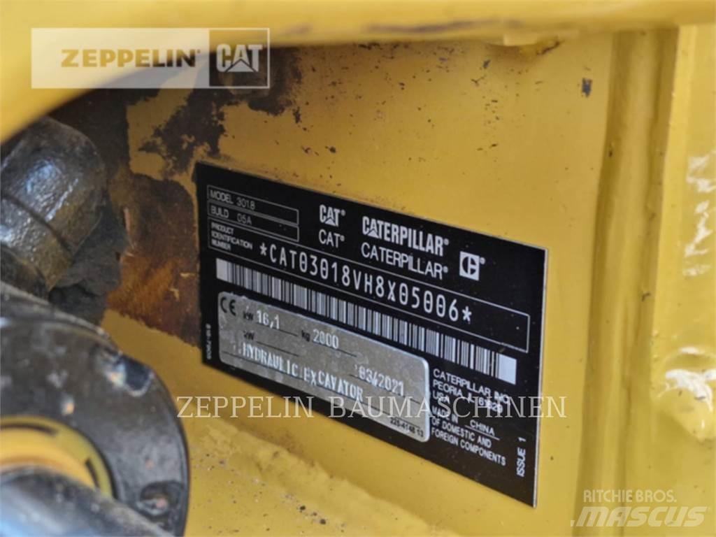 CAT 301.8-05A حفارات زحافة
