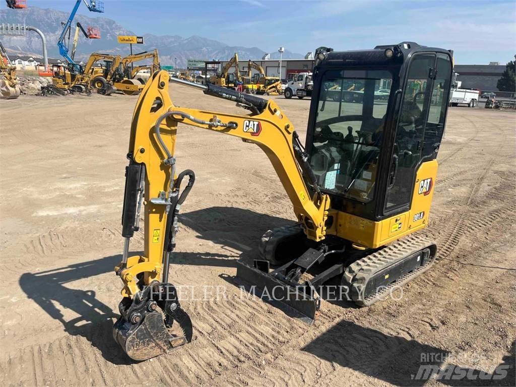 CAT 301.8 C3TH حفارات زحافة