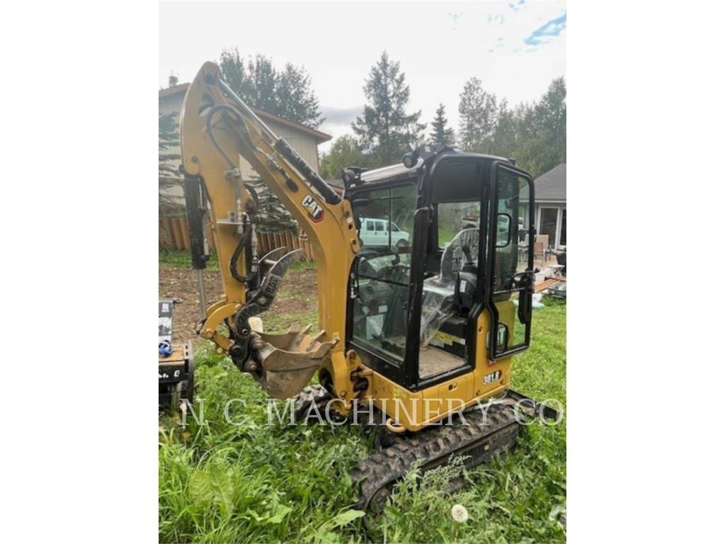 CAT 301.8 CRCB حفارات زحافة
