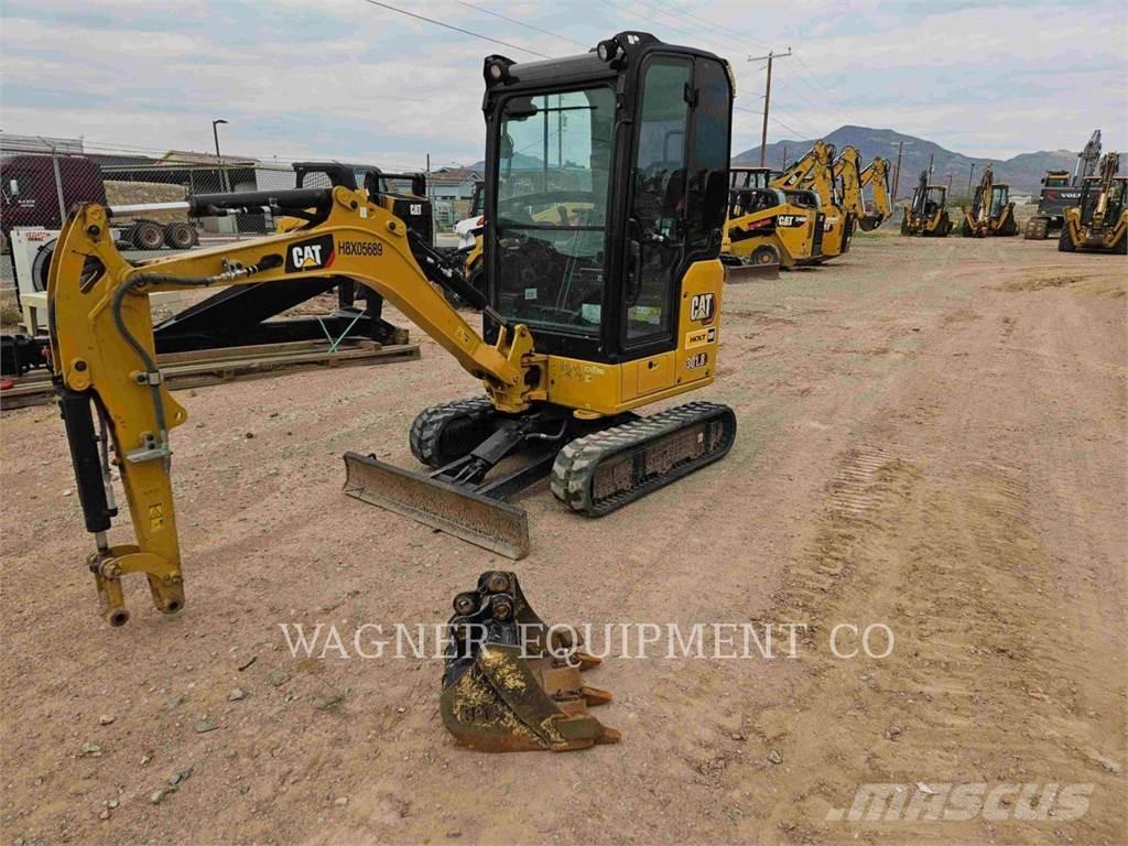 CAT 301.805 حفارات زحافة