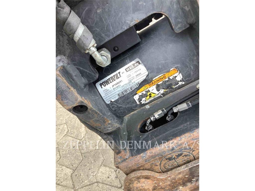 CAT 301.805 حفارات زحافة
