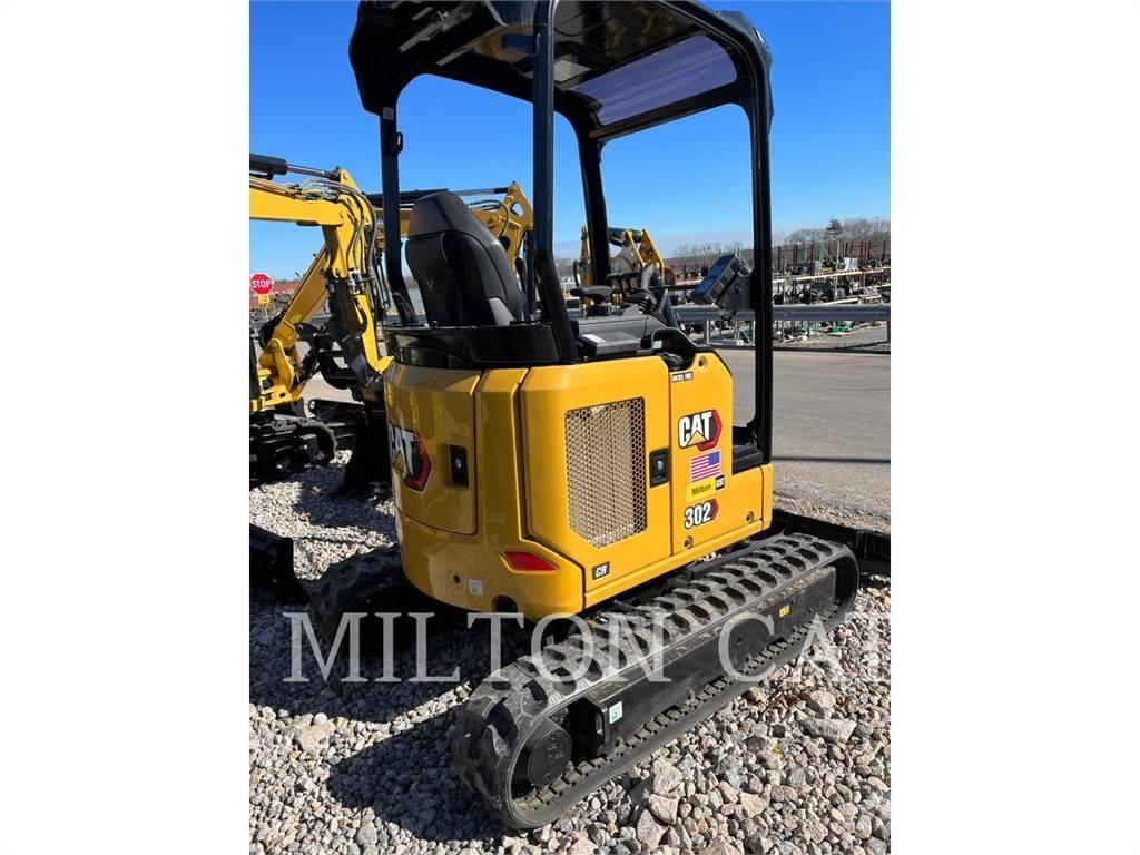 CAT 302 حفارات زحافة