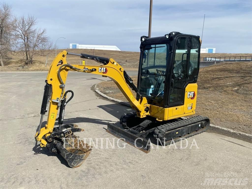 CAT 302-05 حفارات زحافة