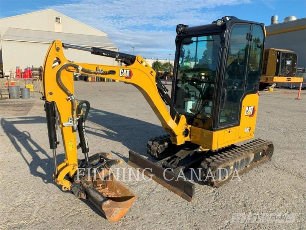 CAT 302-05 حفارات زحافة