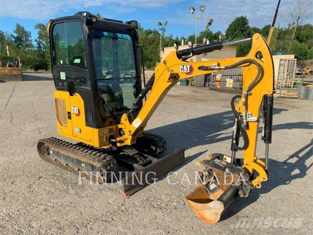 CAT 302-05 حفارات زحافة