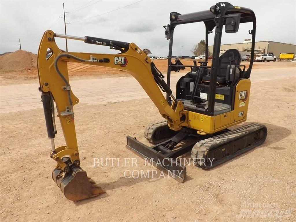 CAT 302-05A CR حفارات زحافة