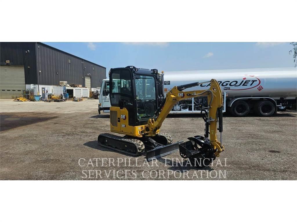 CAT 302 05A CR حفارات زحافة