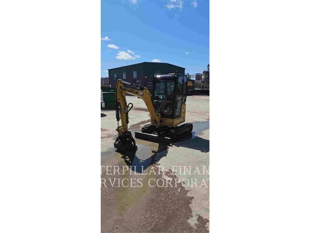 CAT 302 05A CR حفارات زحافة