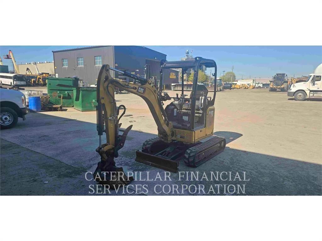 CAT 302 05A CR حفارات زحافة