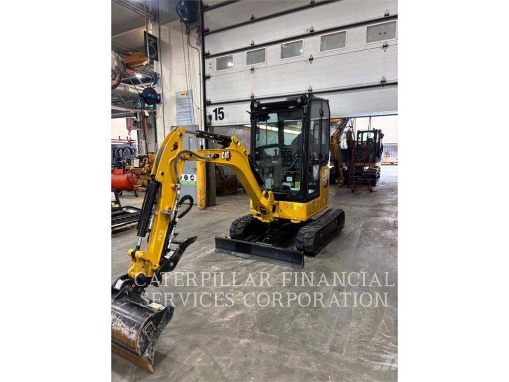 CAT 302 05A CR حفارات زحافة