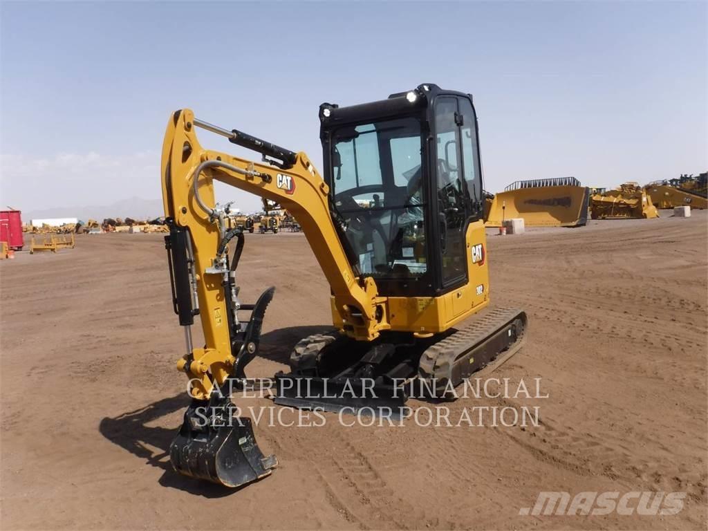CAT 302-05CR حفارات زحافة