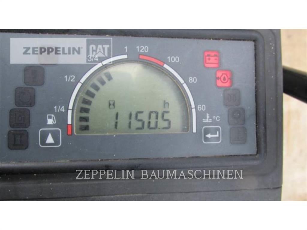 CAT 302.4D حفارات زحافة