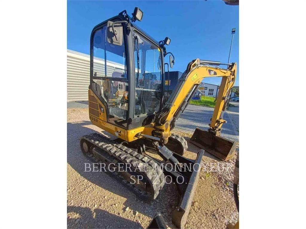 CAT 302.4D حفارات زحافة