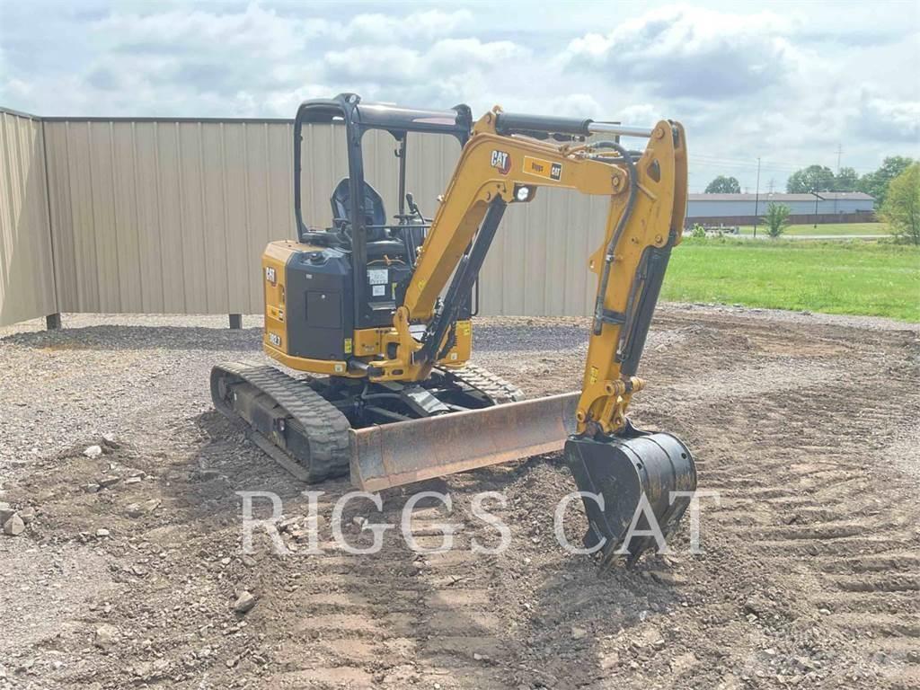 CAT 302.7 حفارات زحافة