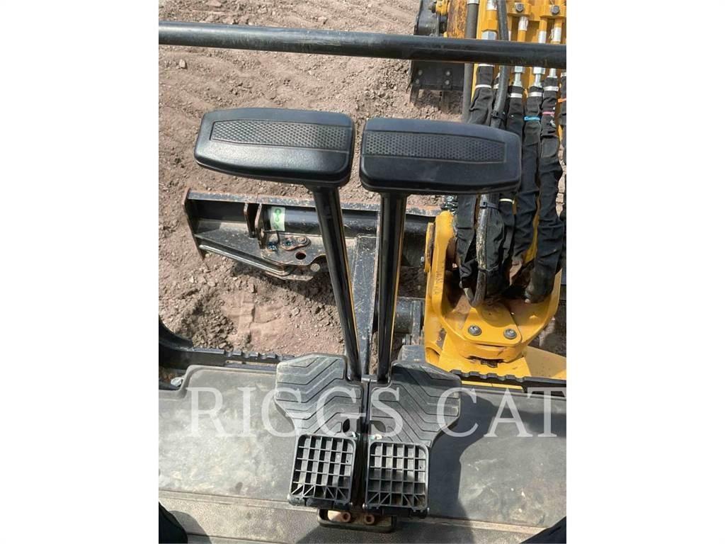 CAT 302.7 حفارات زحافة