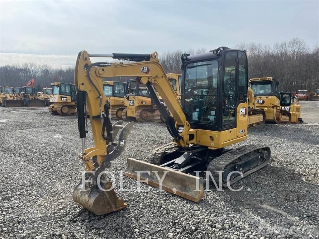 CAT 302.7-07CR حفارات زحافة