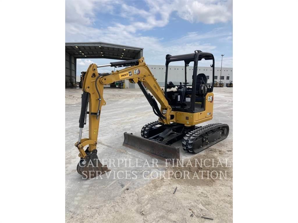 CAT 302.7-07CR حفارات زحافة