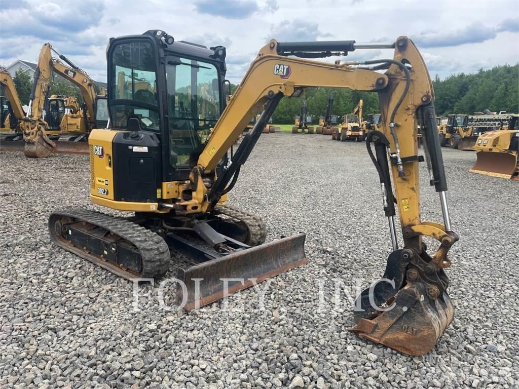 CAT 302.7-07CR حفارات زحافة