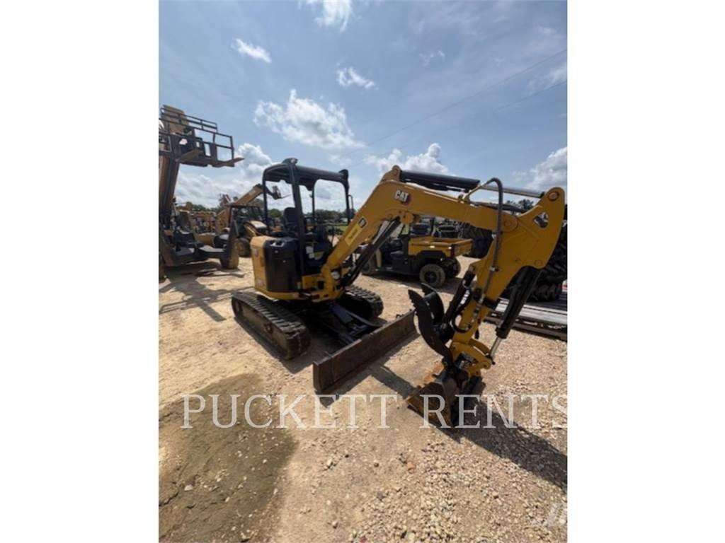 CAT 302.7-07CR حفارات زحافة