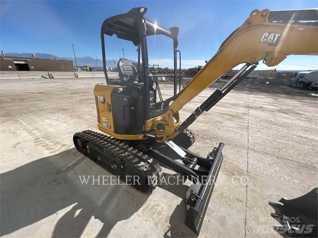 CAT 302.7 C1 حفارات زحافة
