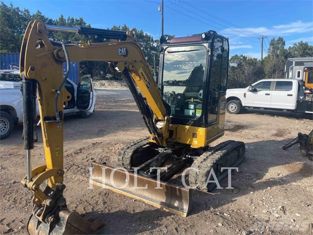 CAT 302.707CR حفارات زحافة