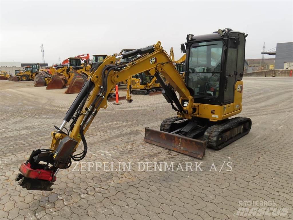 CAT 302.707CR حفارات زحافة