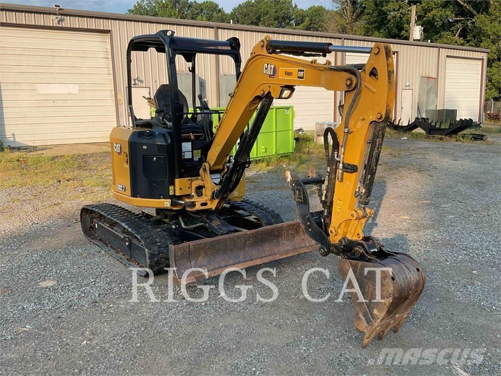 CAT 302.707CR حفارات زحافة