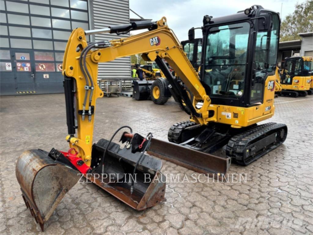 CAT 302.7CR-07 حفارات زحافة