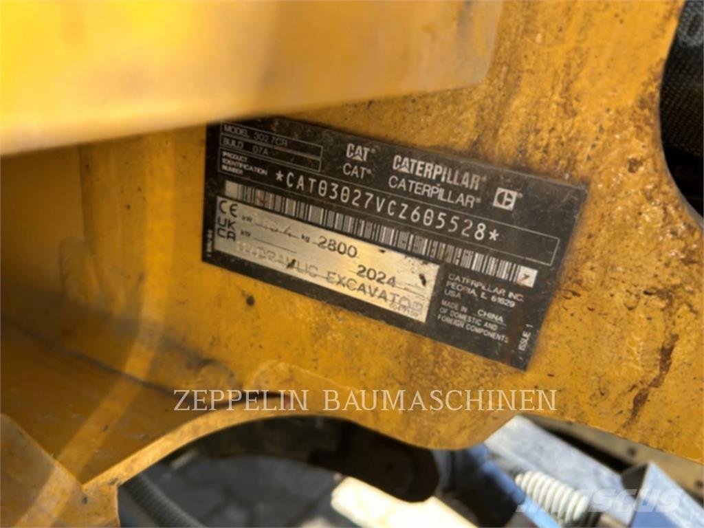 CAT 302.7CR-07 حفارات زحافة