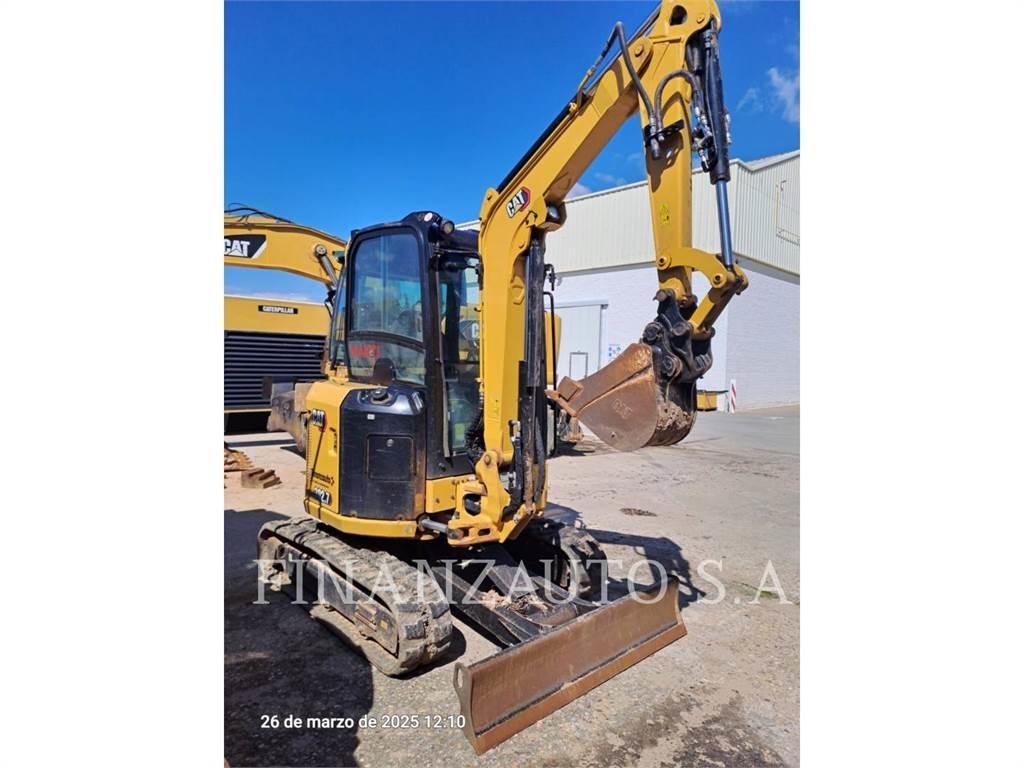 CAT 302.7D حفارات زحافة