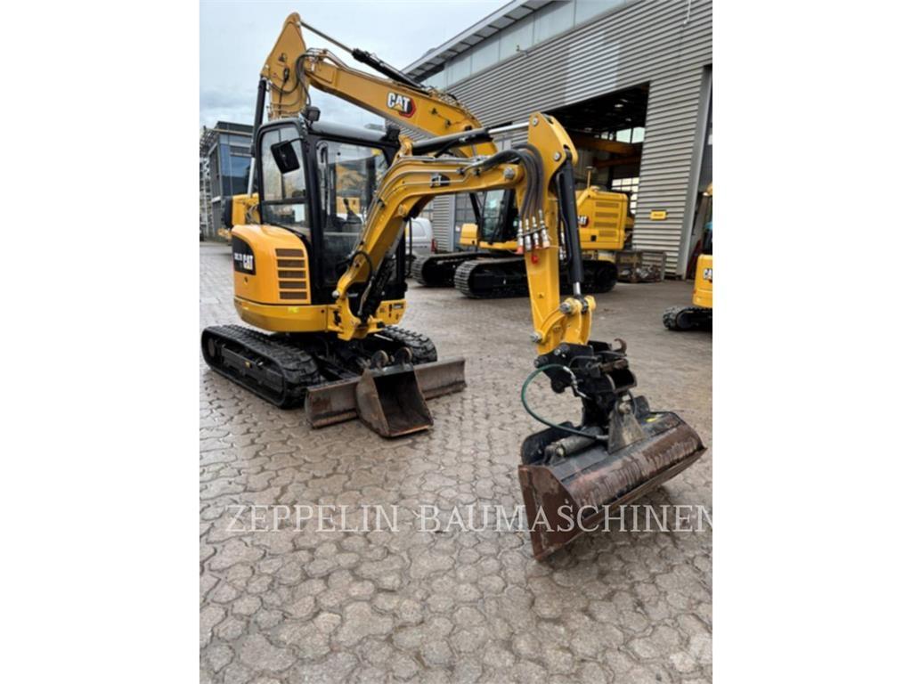 CAT 302.7D حفارات زحافة