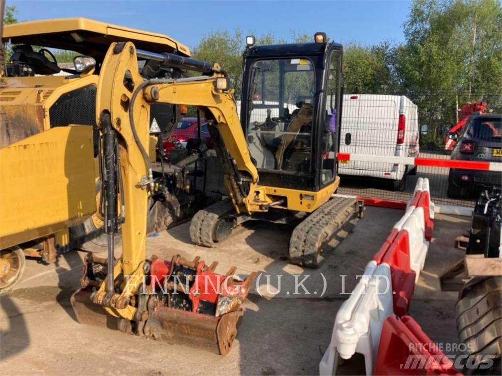 CAT 302.7D CAB حفارات زحافة
