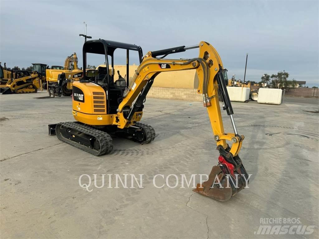CAT 302.7D CR حفارات زحافة