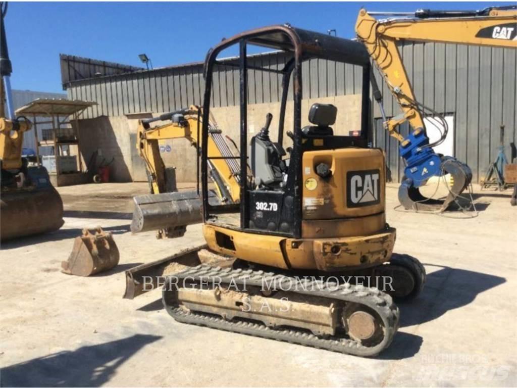 CAT 302.7D CR حفارات زحافة