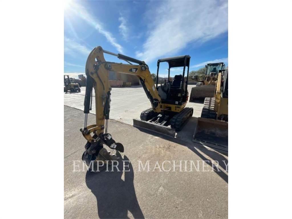 CAT 302.7D CR حفارات زحافة
