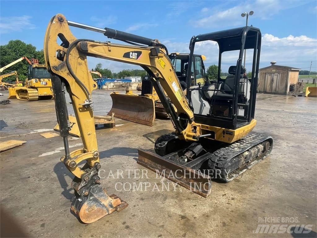 CAT 302.7D CY حفارات زحافة