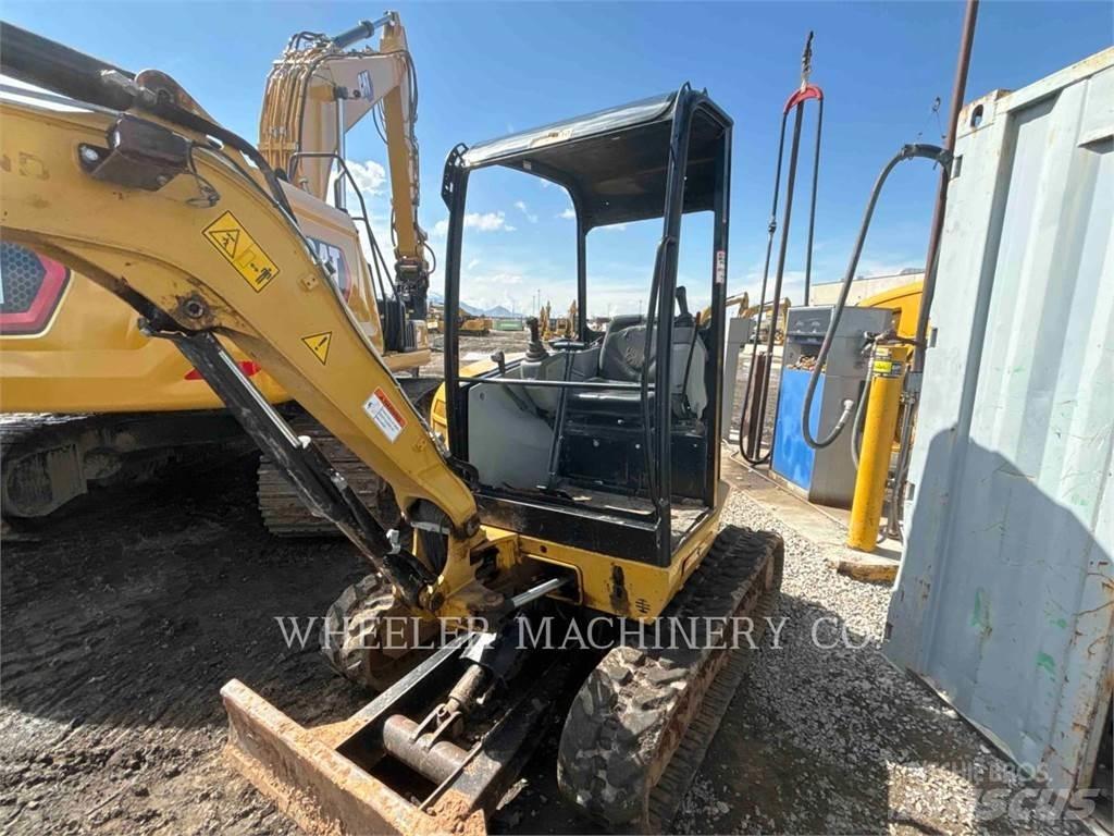 CAT 302.7DC1TH حفارات زحافة