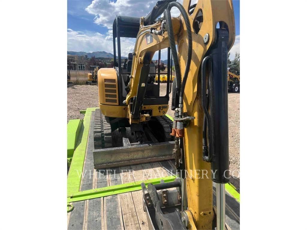 CAT 302.7DC1TH حفارات زحافة