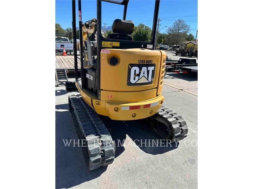 CAT 302.7DC1TH حفارات زحافة
