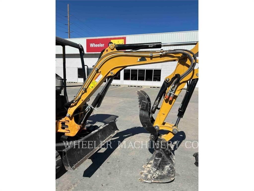 CAT 302.7DC1TH حفارات زحافة